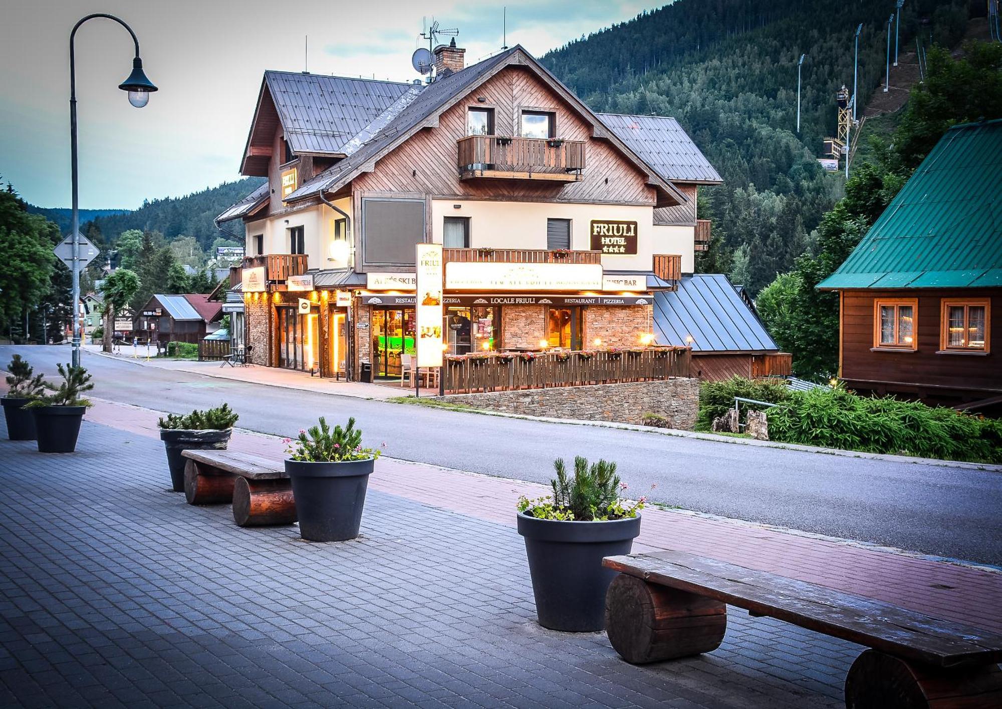 Hotel Friuli Harrachov Extérieur photo